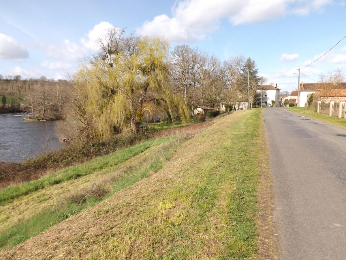 Riverside Moussac-sur-Vienne Buitenkant foto